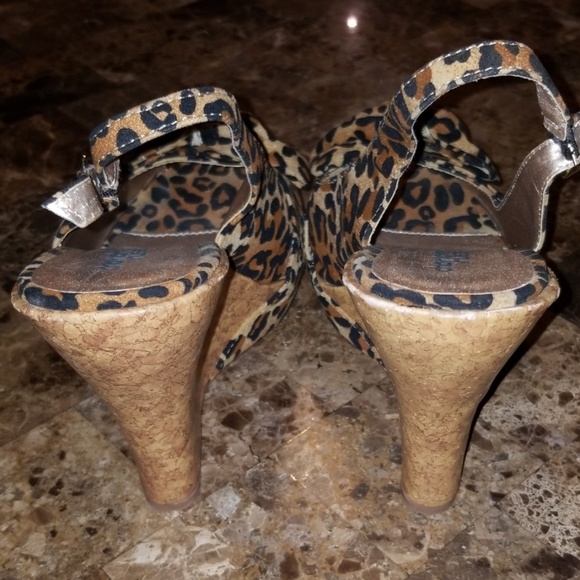 Charlotte Russe Leopard Slingback Wedges - Picture 4 of 5